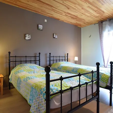 Holiday home Nice Holiday Home In Tillet With Private Terrace *